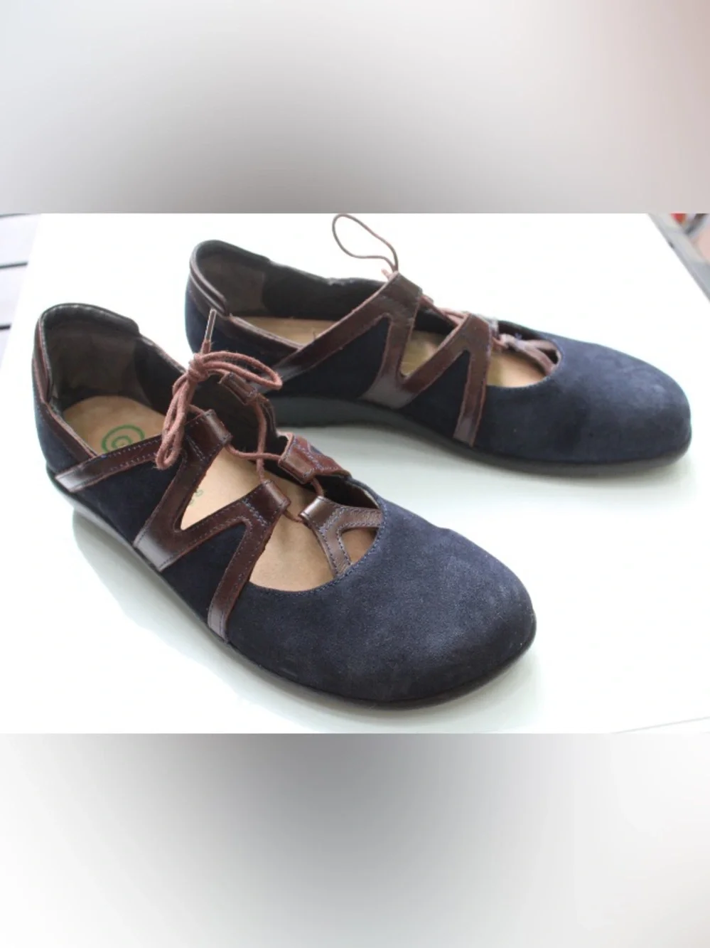 NWOT Naot  Timu laced up flats